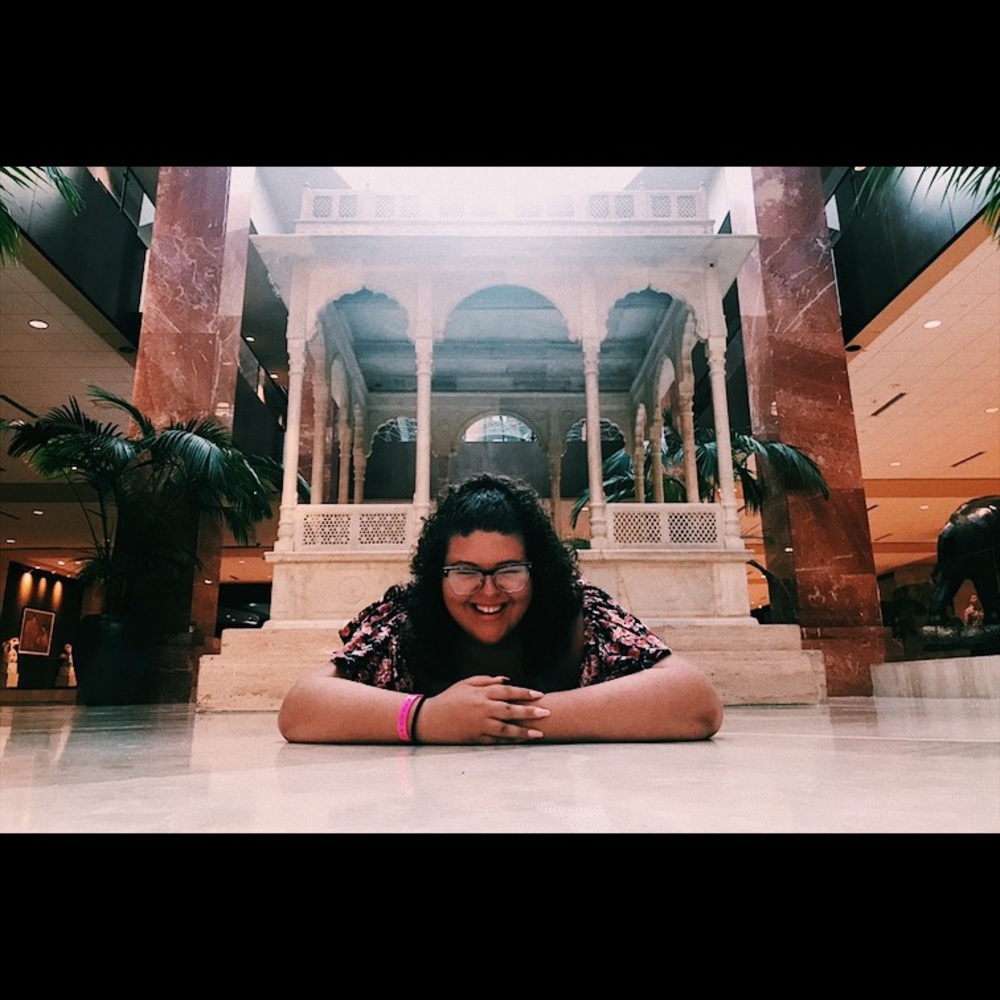 Meet your Posher, Amalia